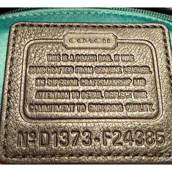 Elegant Coach Pebbled Leather Backpack - Excellent Condition - Picture 7 of 9